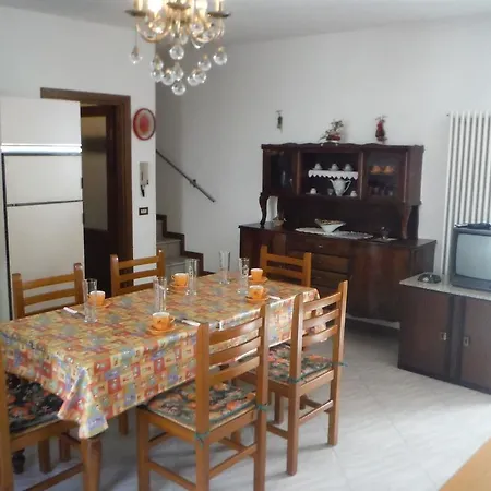 Apartament Village House