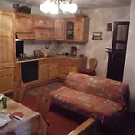 Village House 그라베도나