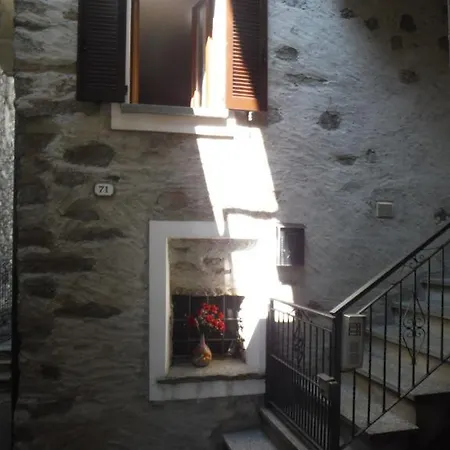 Appartement Village House Gravedona