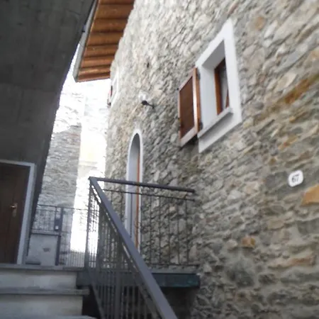 Village House Appartement Gravedona