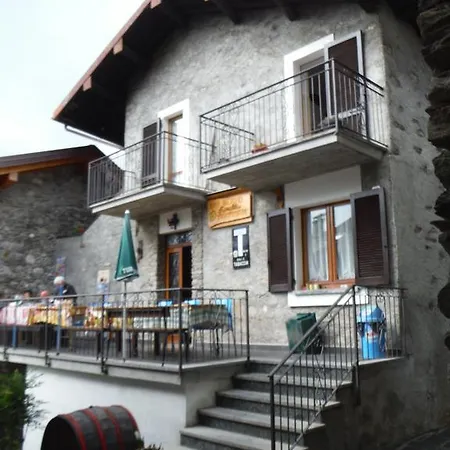 Village House Appartement Gravedona
