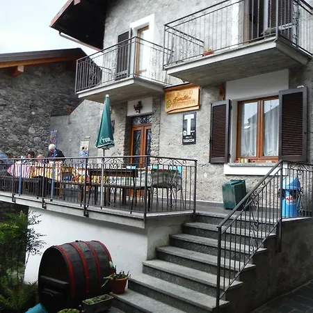 Village House 그라베도나