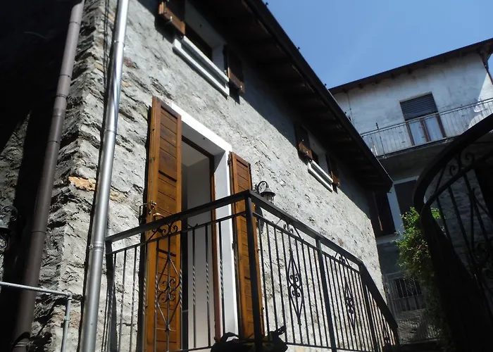 Village House *